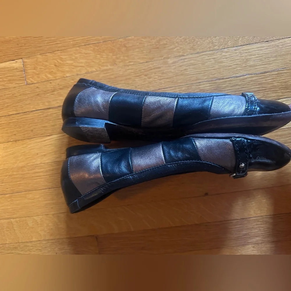 AGL Black & Bronze Metallic Striped Leather Ballet Flats, Size 38.5 (US 8.5)